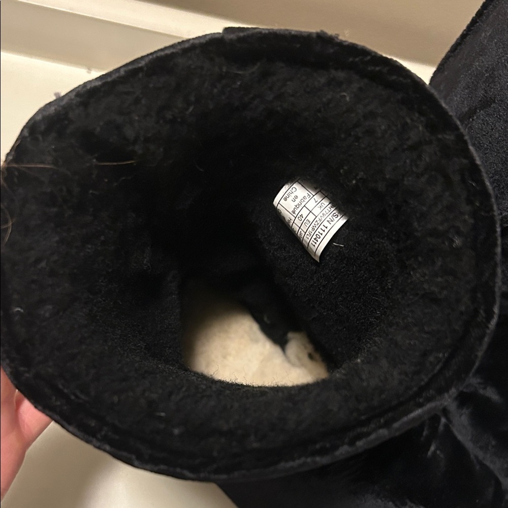 Like new UGG Classic Black Winter Boots - Picture 4 of 7